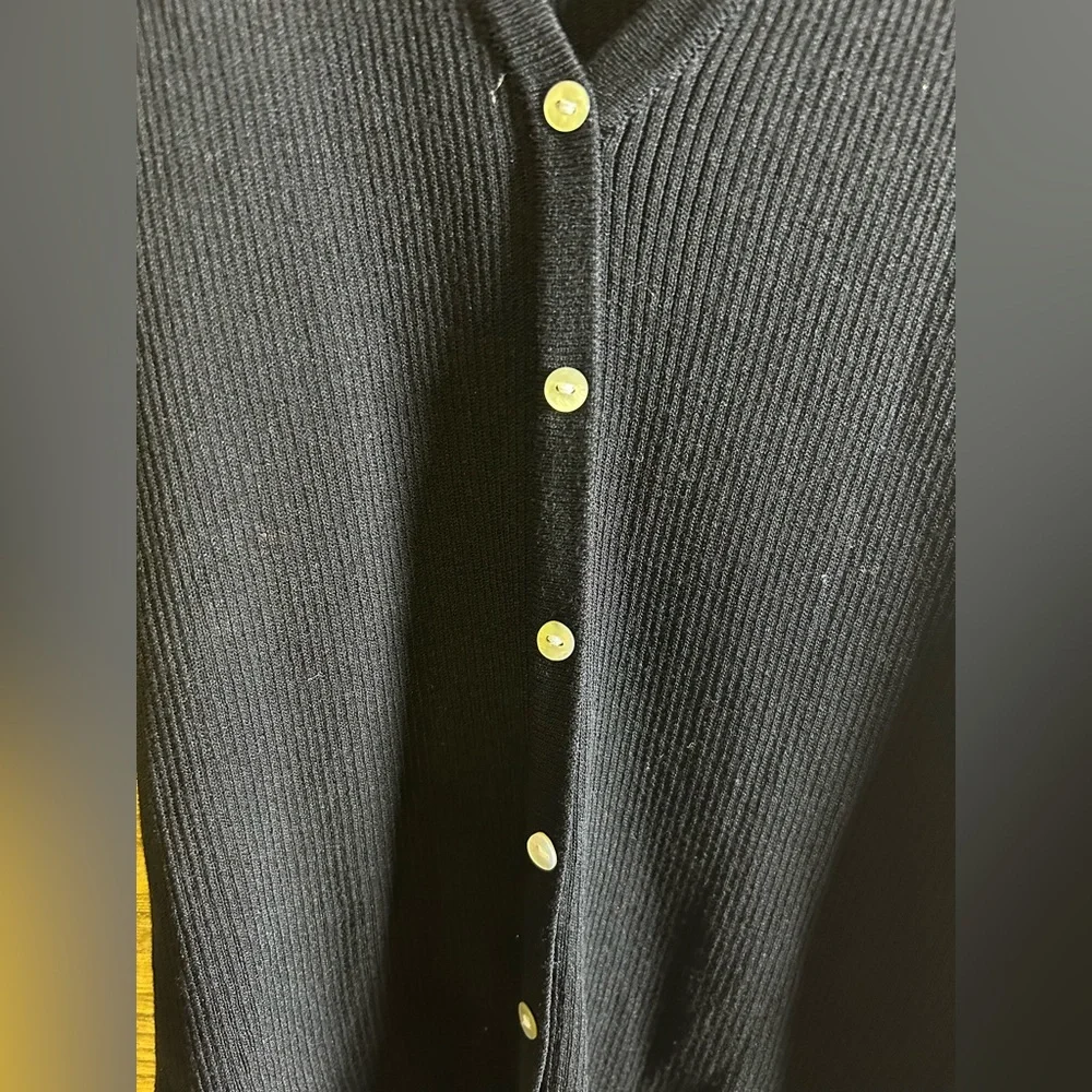 Be Cool Los Angeles Black Button-Front Ribbed Tank Top - Picture 3 of 4